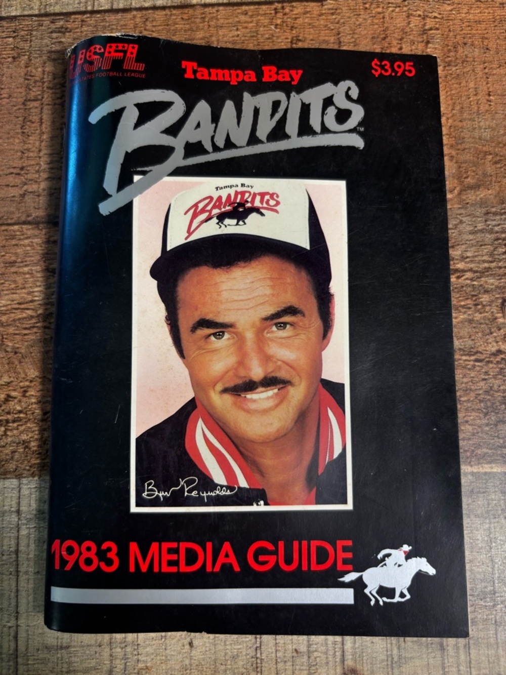 1983 Tampa Bay Bandits USFL Football Media Guide - Burt Reynolds Cover